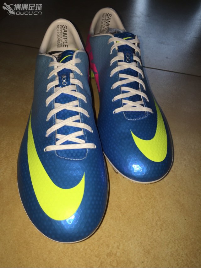 晒美照,字数不够还不能发