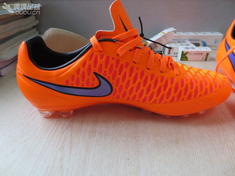 来大神们看看真假,总觉得是假货!