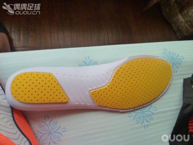 puma evospeed kun fg~~~阿kun限量 附几双主流球鞋鞋钉长度对比