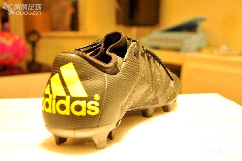 【偶偶第十五次草根接力实战评测】第三棒:颠覆—为新一代球员而生 测阿迪X15.1 FG