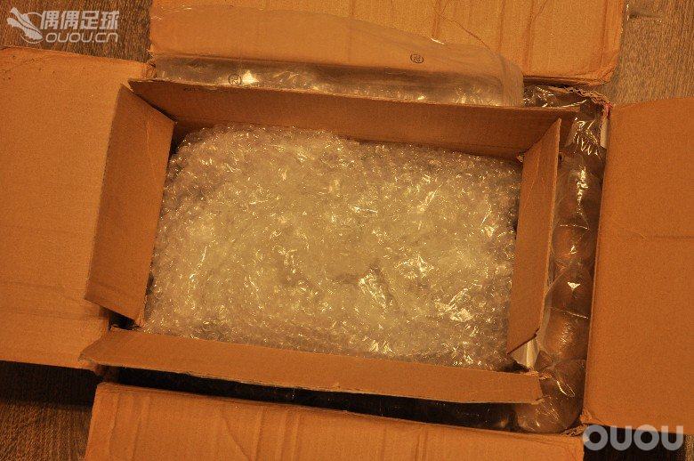 【偶偶第十五次草根接力实战评测】第三棒:颠覆—为新一代球员而生 测阿迪X15.1 FG