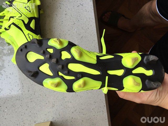 新入手的阿迪x15.1顶级FG+AG 厂货,配的15.