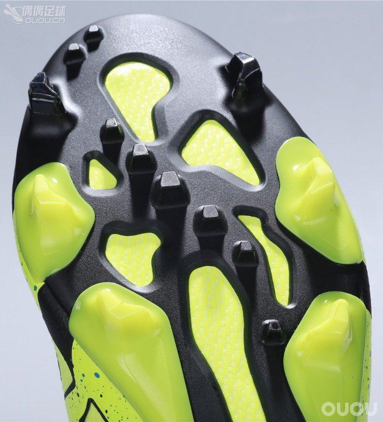 Adidas X FG/AG完美适应人造场地