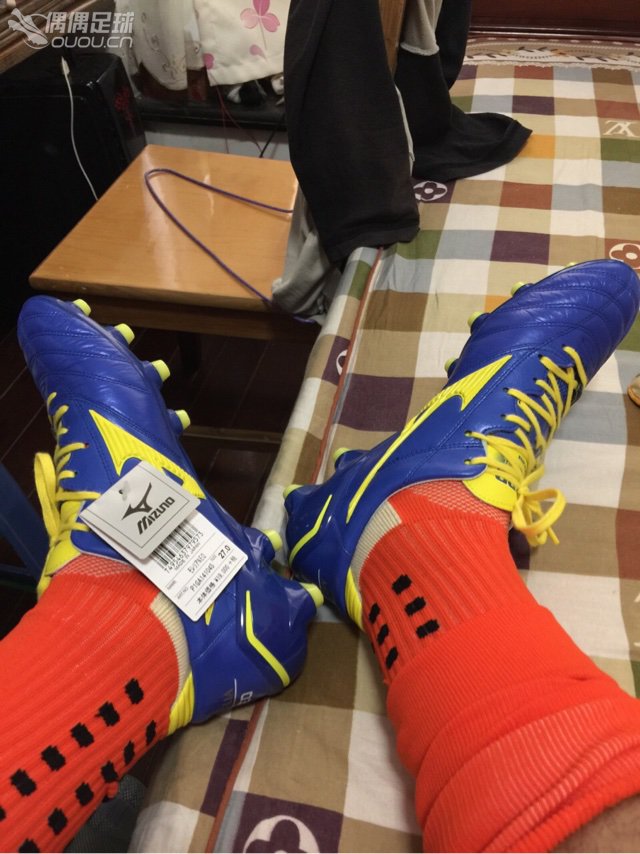 日产one,蓝黄配色,这样穿上去看起来算合适吗?