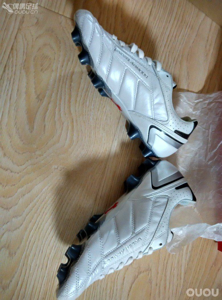 本命年的足球狗 继续自己的快乐足球!