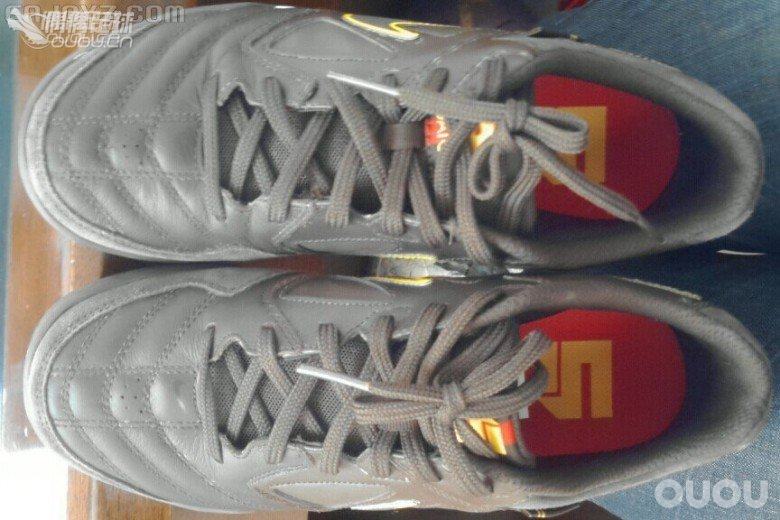 本命年的足球狗 继续自己的快乐足球!