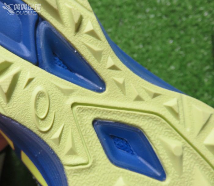 ASICS DESTAQUE 6 TF 荧光绿色 简单分享