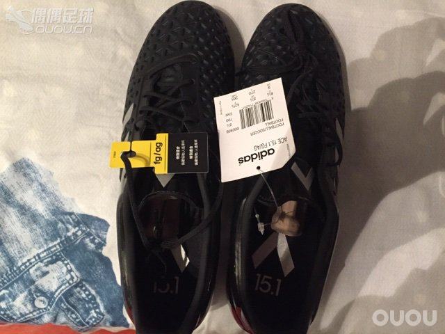 学生党买球鞋不仅要考虑价格,还要防父母唠叨。下午不敢上图,应大家要求,晚上上个细节图。