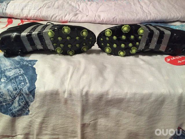 学生党买球鞋不仅要考虑价格,还要防父母唠叨。下午不敢上图,应大家要求,晚上上个细节图。