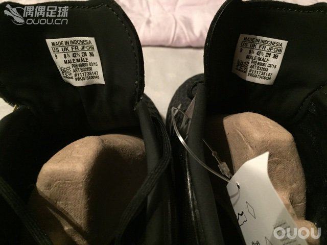 学生党买球鞋不仅要考虑价格,还要防父母唠叨。下午不敢上图,应大家要求,晚上上个细节图。