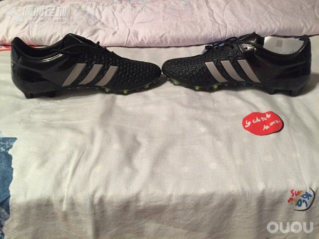 学生党买球鞋不仅要考虑价格,还要防父母唠叨。下午不敢上图,应大家要求,晚上上个细节图。