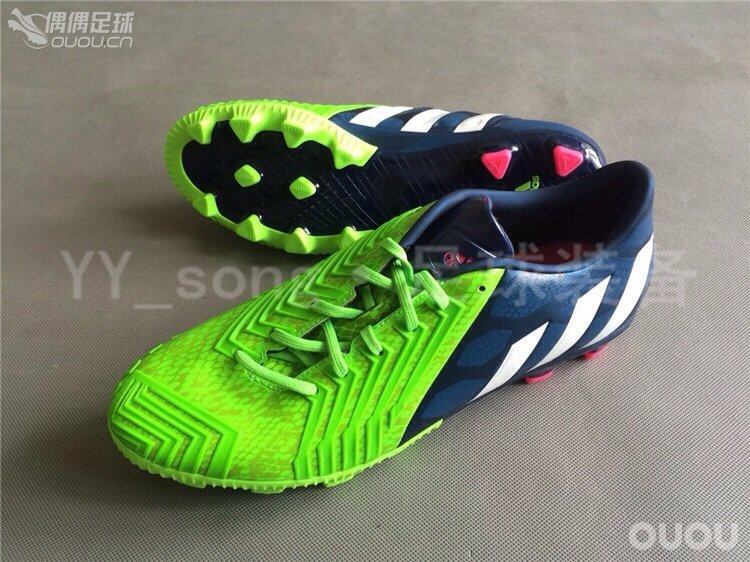 这双鞋正吗?麻烦懂行的给鉴定一下。