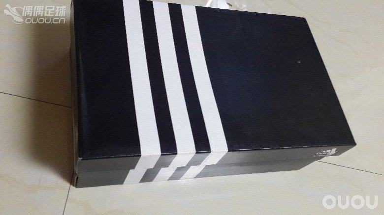 请各位大神,帮助小弟鉴定下,我这双鞋是不是假货!