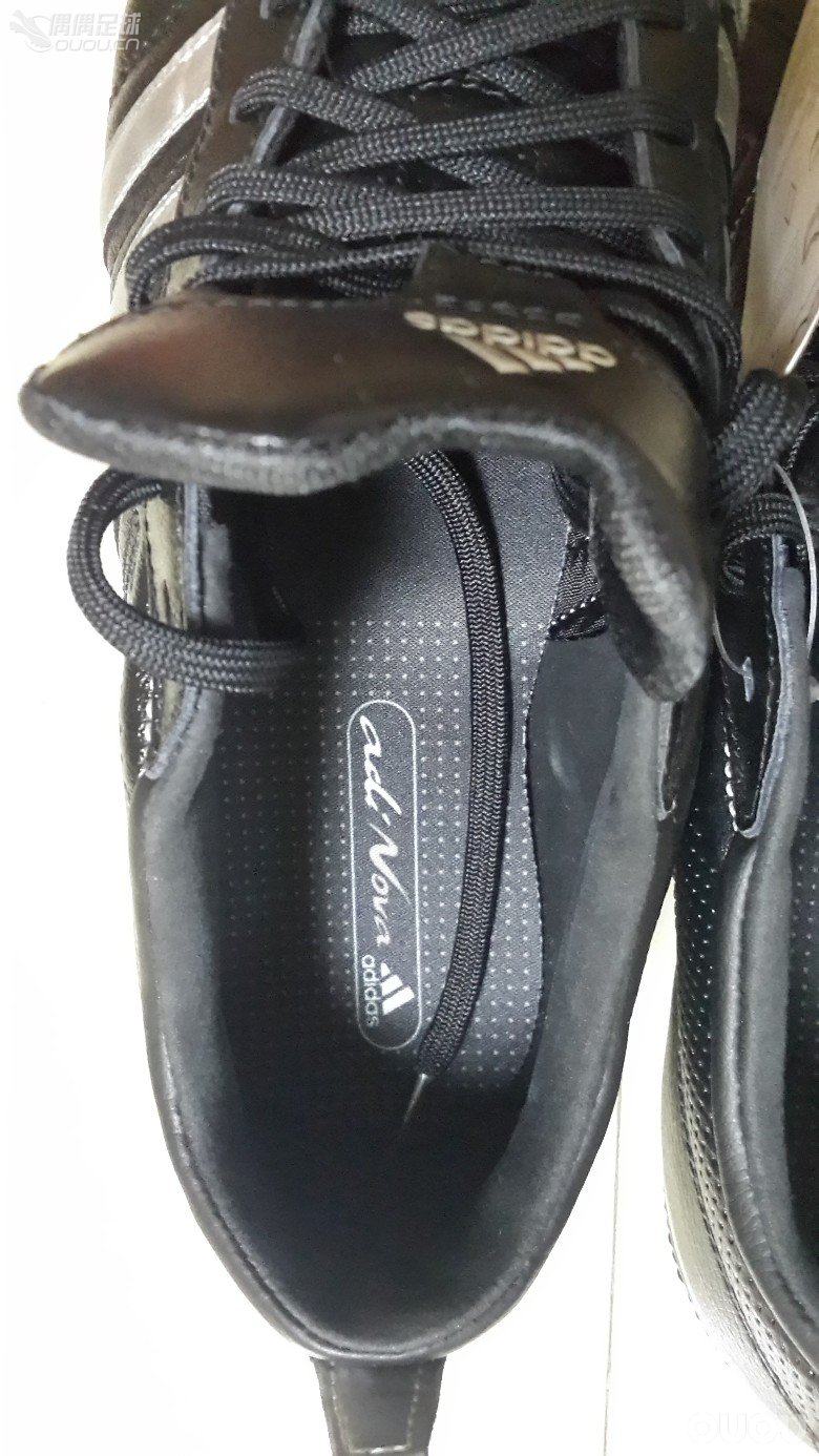 请各位大神,帮助小弟鉴定下,我这双鞋是不是假货!