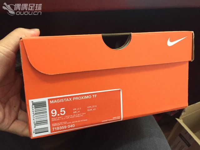 历时一个月的等待,这双银色风暴系列鬼牌顶级tf终于到了,真是等的心力交瘁啊