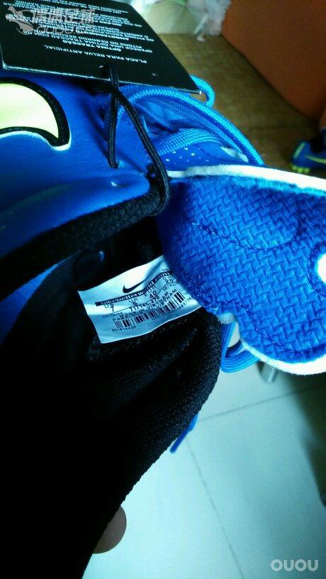 某宝够到中端传奇五一双,求鉴别。个人大概看了一下,应该是正品,中底板用的是尼龙中底。坐等大神。