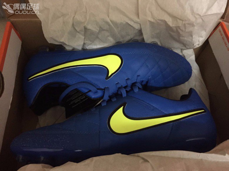 耐克TIEMPO传奇5代LEGACY