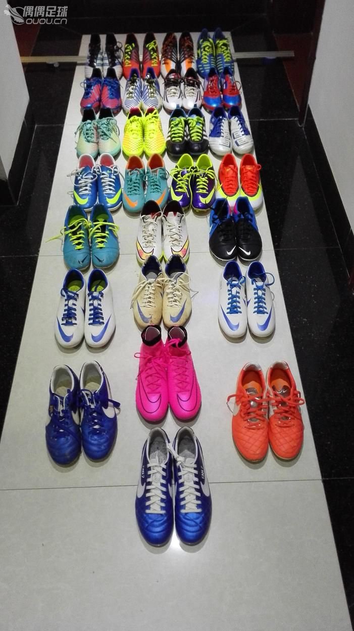 昨晚趁老婆不在家,我偷偷的这样….