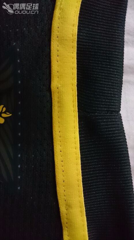 14巴西第二客场深墨绿色球员版,求鉴定