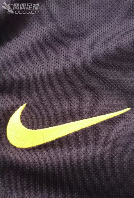 14巴西第二客场深墨绿色球员版,求鉴定