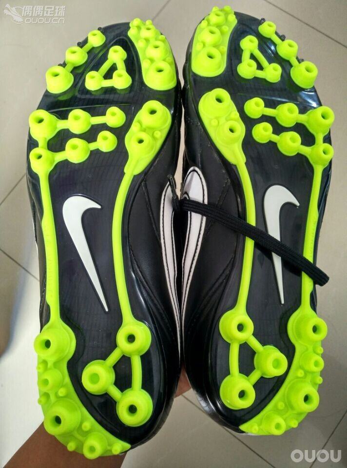 大家帮忙看看这双鞋