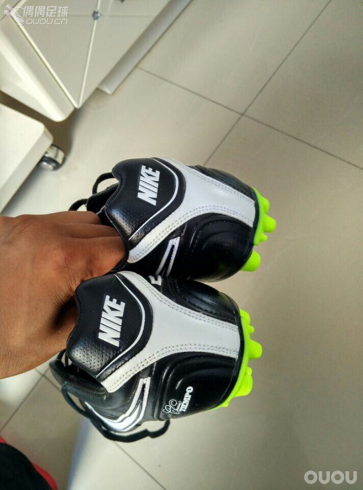 大家帮忙看看这双鞋