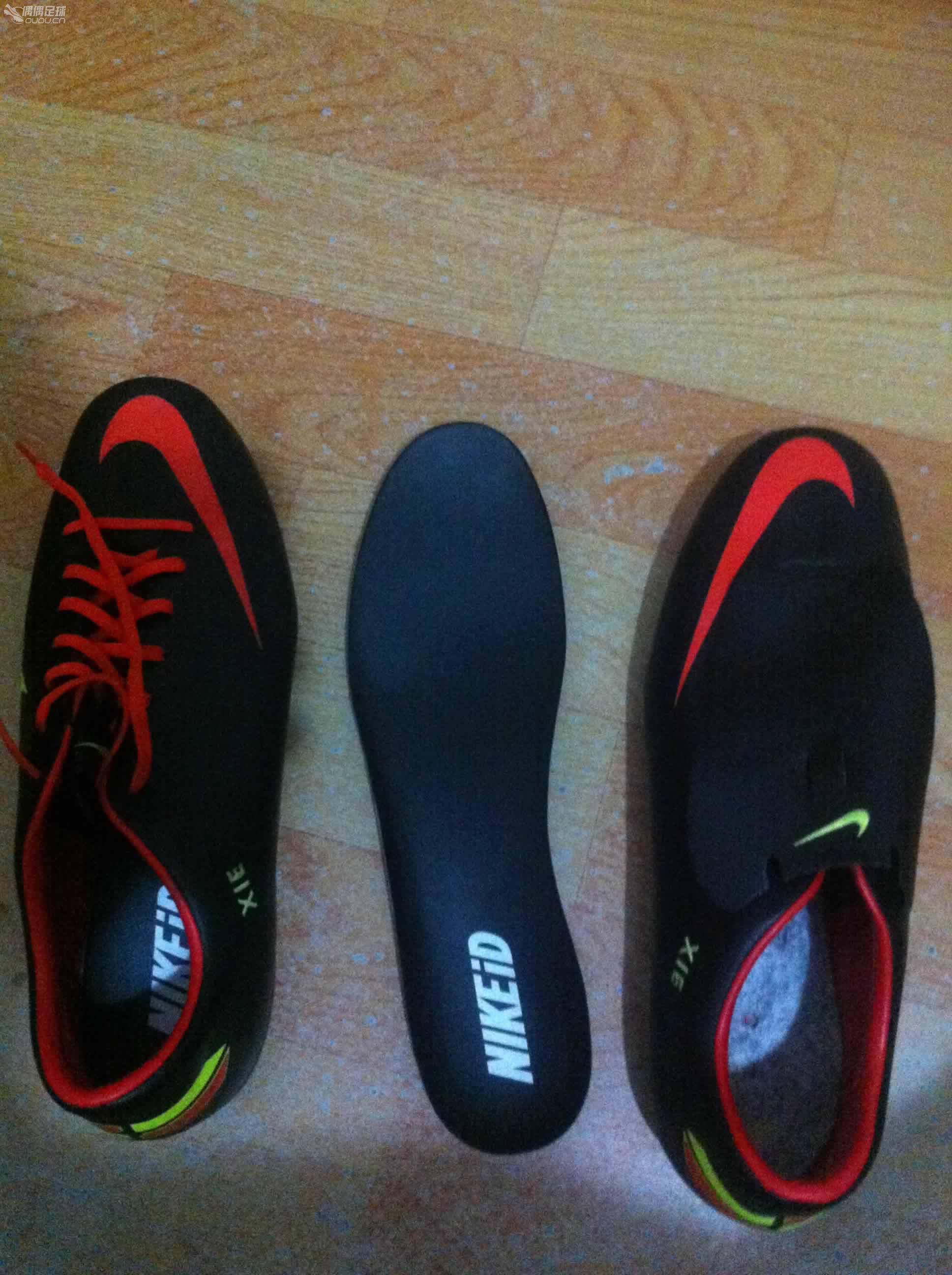 请各位高手帮我看看这鞋是个什么玩意,是不是真的