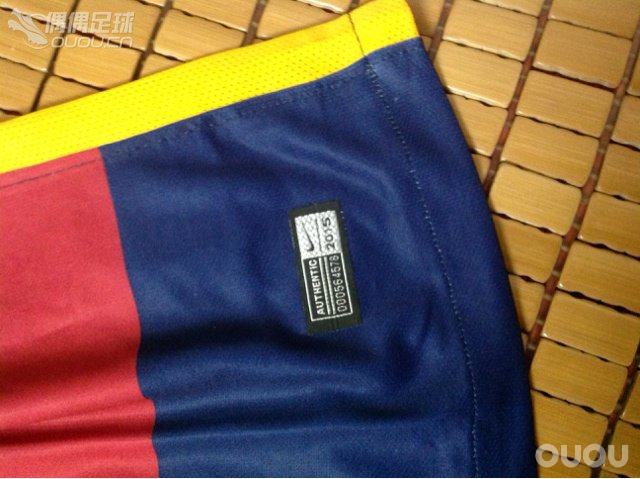 这个authentic有点假,没问题吧?