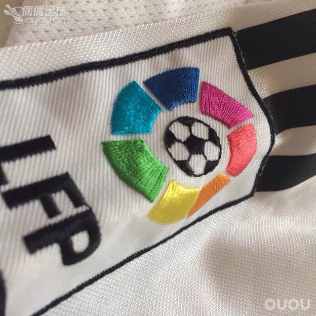 请各位大神鉴定球衣真假