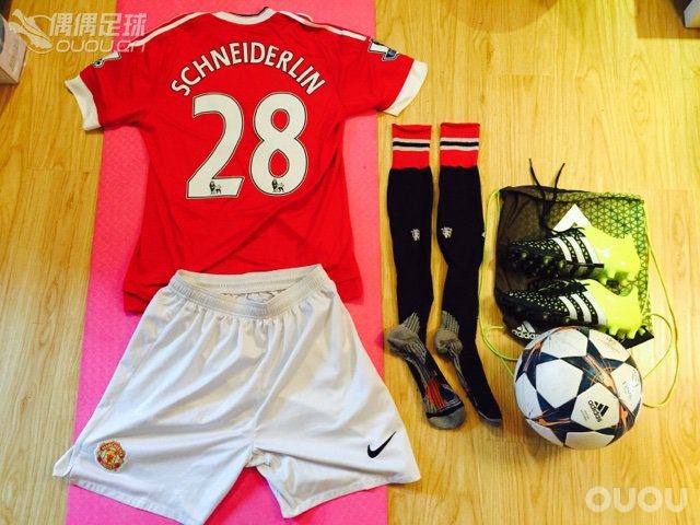 今天穿这套去踢球,师奶附体!