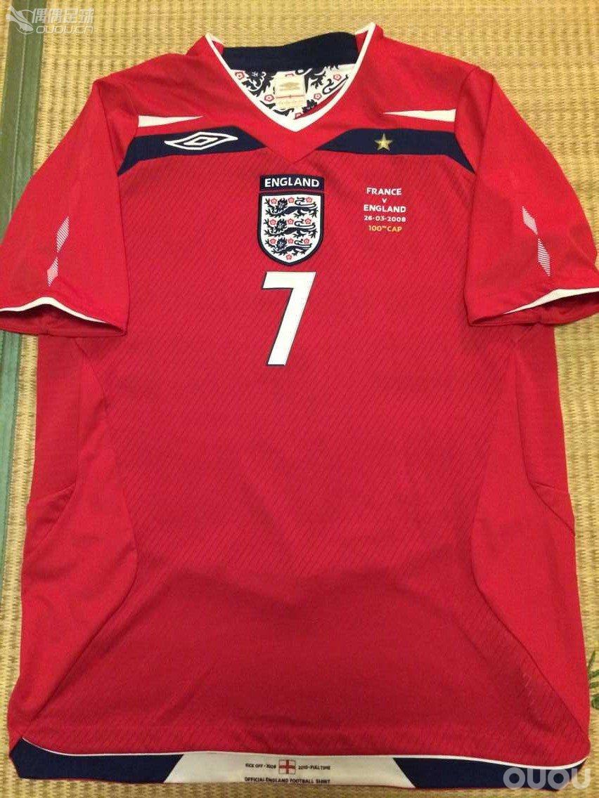 近日收了件小贝的英格兰百场,各位大神帮我看看,正品与否?