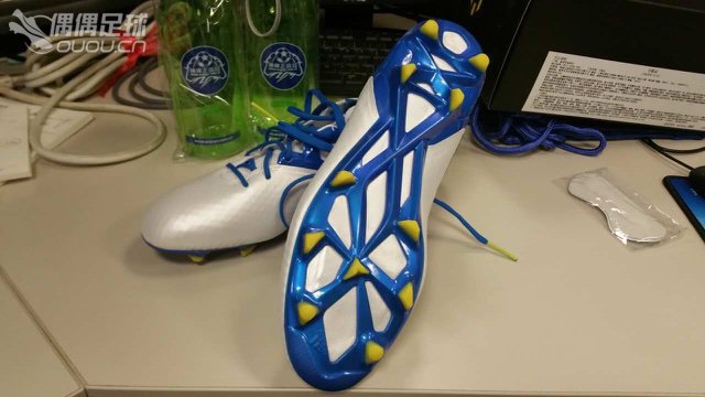 新收的三双鞋子。穿着都很舒服,小瘦脚穿小瘦鞋?