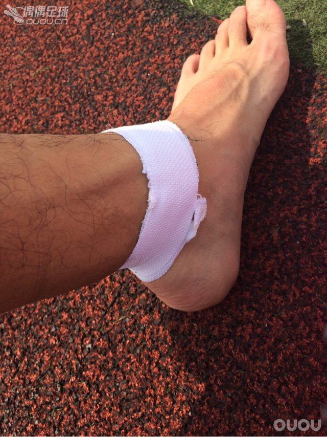 一脚变两脚~一天踢两场~心醉~泡也碎~