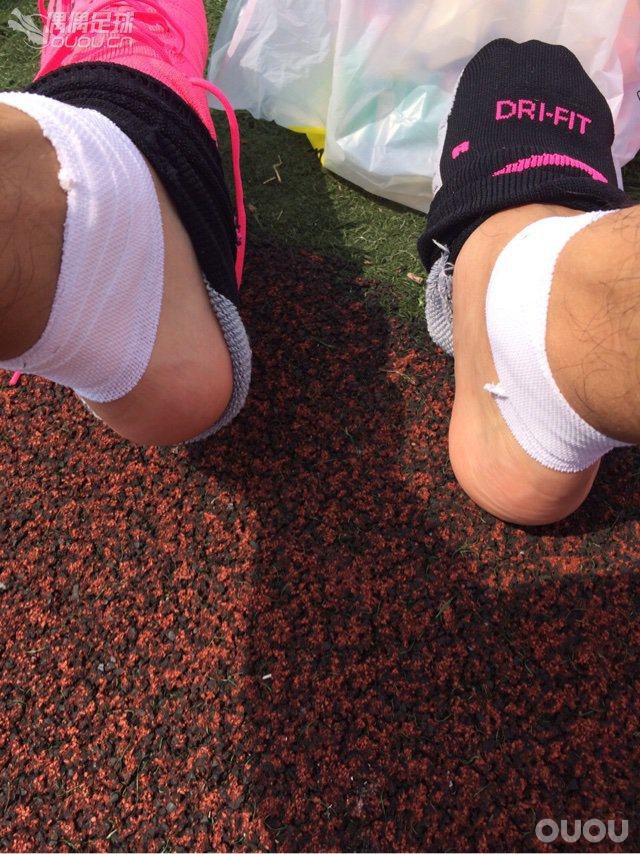 一脚变两脚~一天踢两场~心醉~泡也碎~