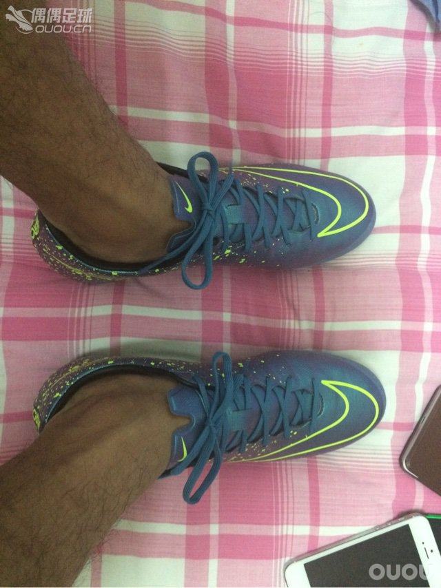 穿鞋不穿袜,走路像只鸭!!