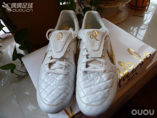 “TOUCH OF GOD”小罗r10 限量