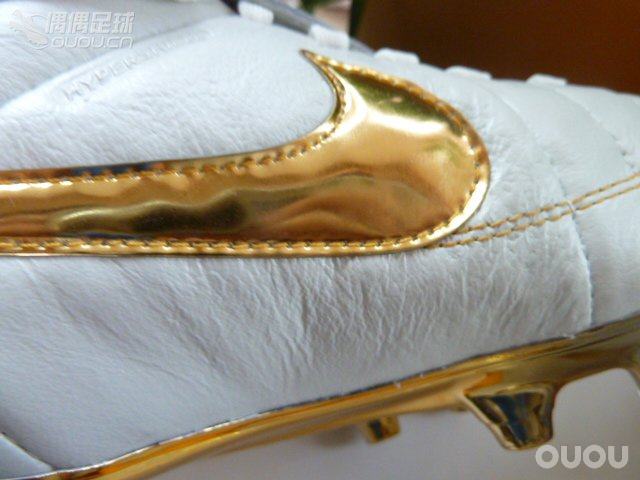 “TOUCH OF GOD”小罗r10 限量