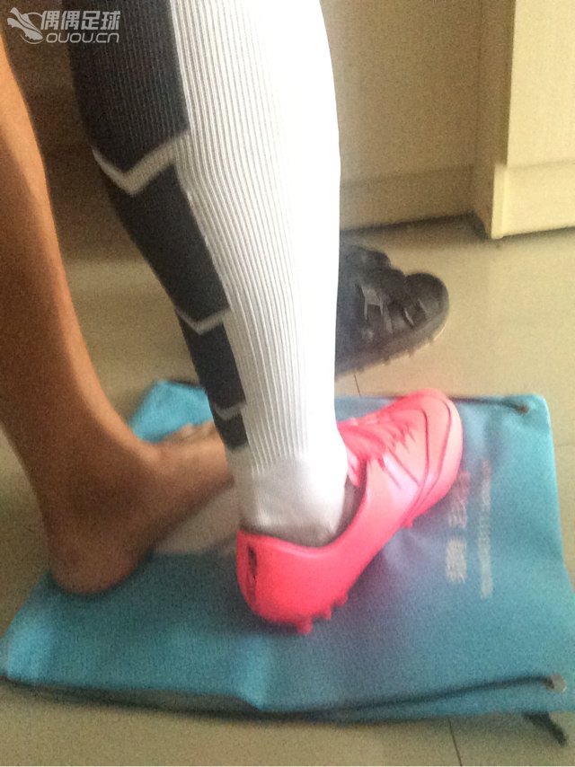 刺客10的顶级比次顶级好在哪里?就一个acc?