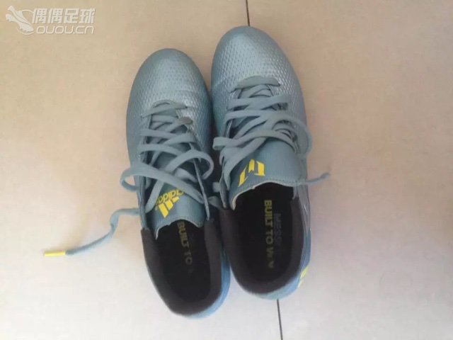 在闲鱼跟卖家沟通好了,求鉴定,正品就拍了