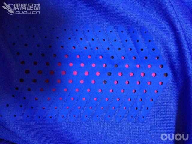 请各位大神帮鉴别下是否真品…?