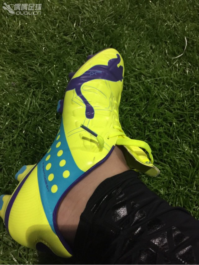 有天要是不踢球了,生活就完了。