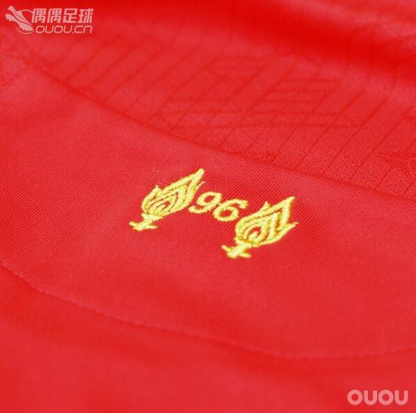 原价736,现价199勇士14-15利物浦主场短袖足球衣
