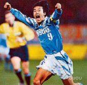 “九五至尊”莱万刷爆足坛,盘点“火力不可思议”系列!