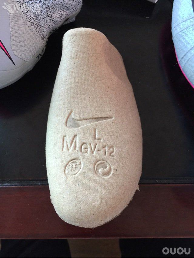 兄弟们,刚入手了银色风暴,帮忙鉴定下,自己感觉做工超级渣。。。心里有点毛毛的。跪求高手鉴定。