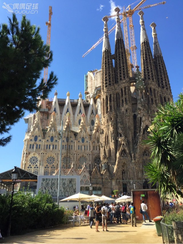 已飞往巴塞罗那 目标梅西限量!