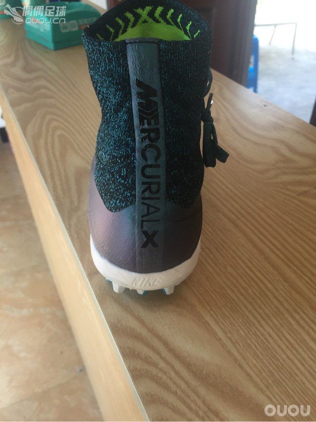 求大神帮忙看看,这正不正。