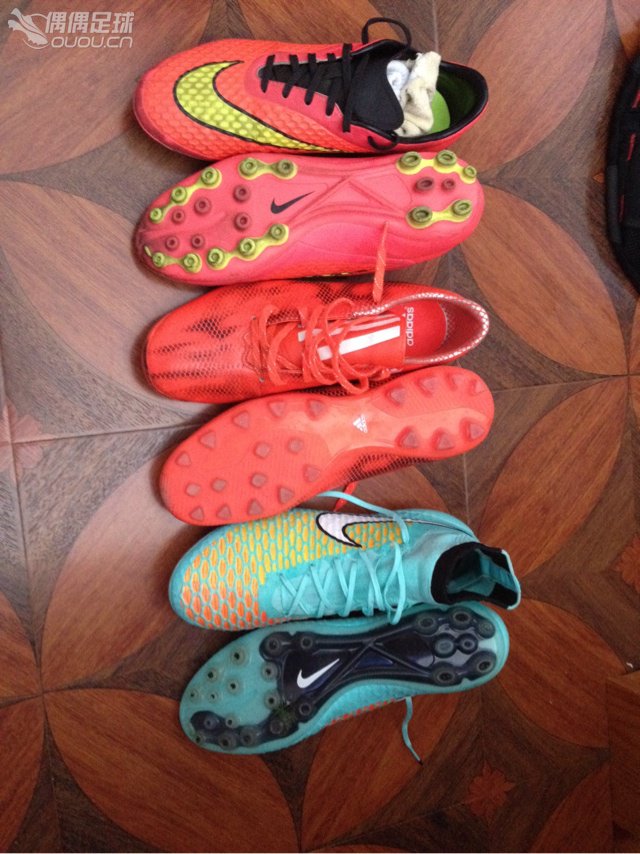 就这么两双小破鞋 也嘚瑟一下???