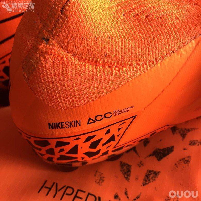 毒蜂2超顶级 AG 橙色开箱及第一次下场感受