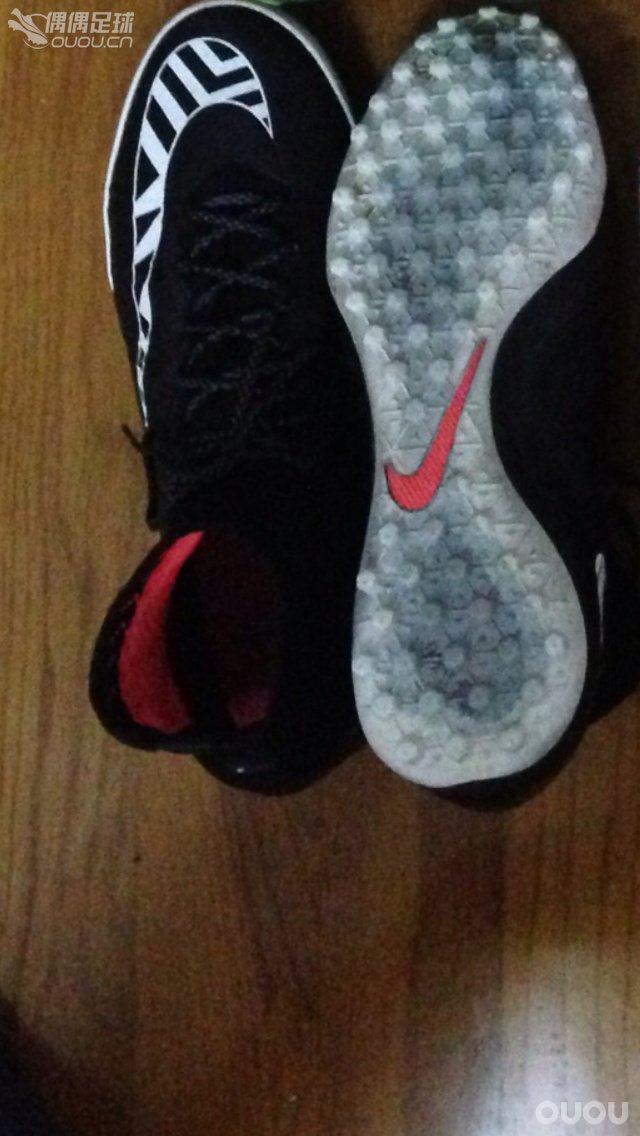 求教各位大神,TF刺客上中等人草两次,急停转身都滑倒了,是自己重心不稳还是钉的问题?