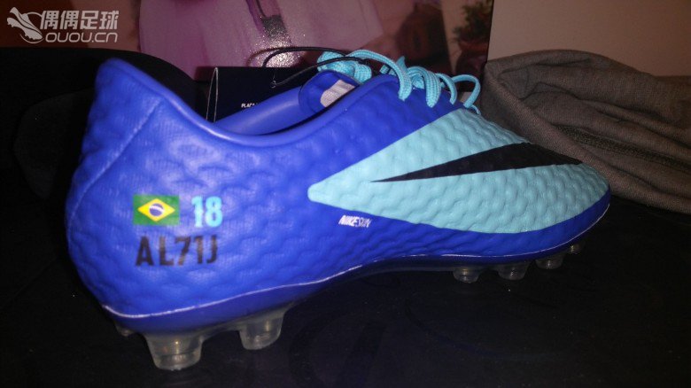 分享一双顶级nike iD毒锋AG.